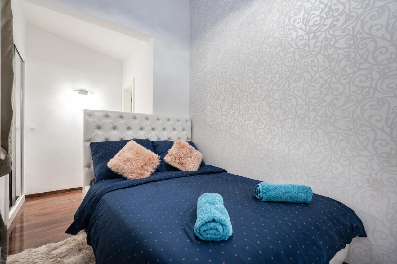 Opera Balkony Luxury Apartment With Free Parking Budapest Exterior photo