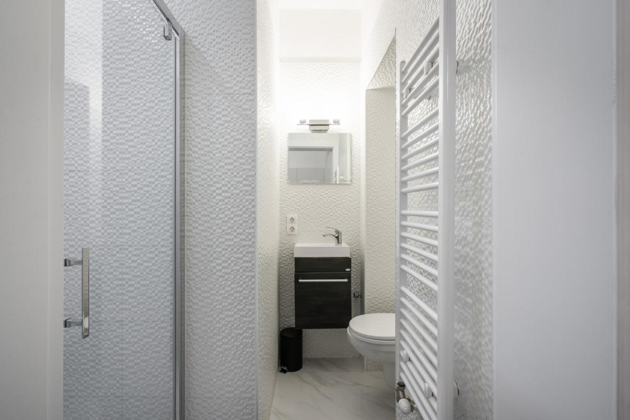 Opera Balkony Luxury Apartment With Free Parking Budapest Exterior photo