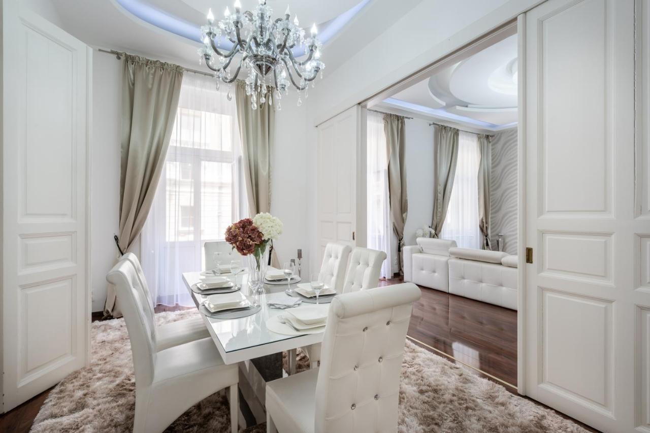 Opera Balkony Luxury Apartment With Free Parking Budapest Exterior photo