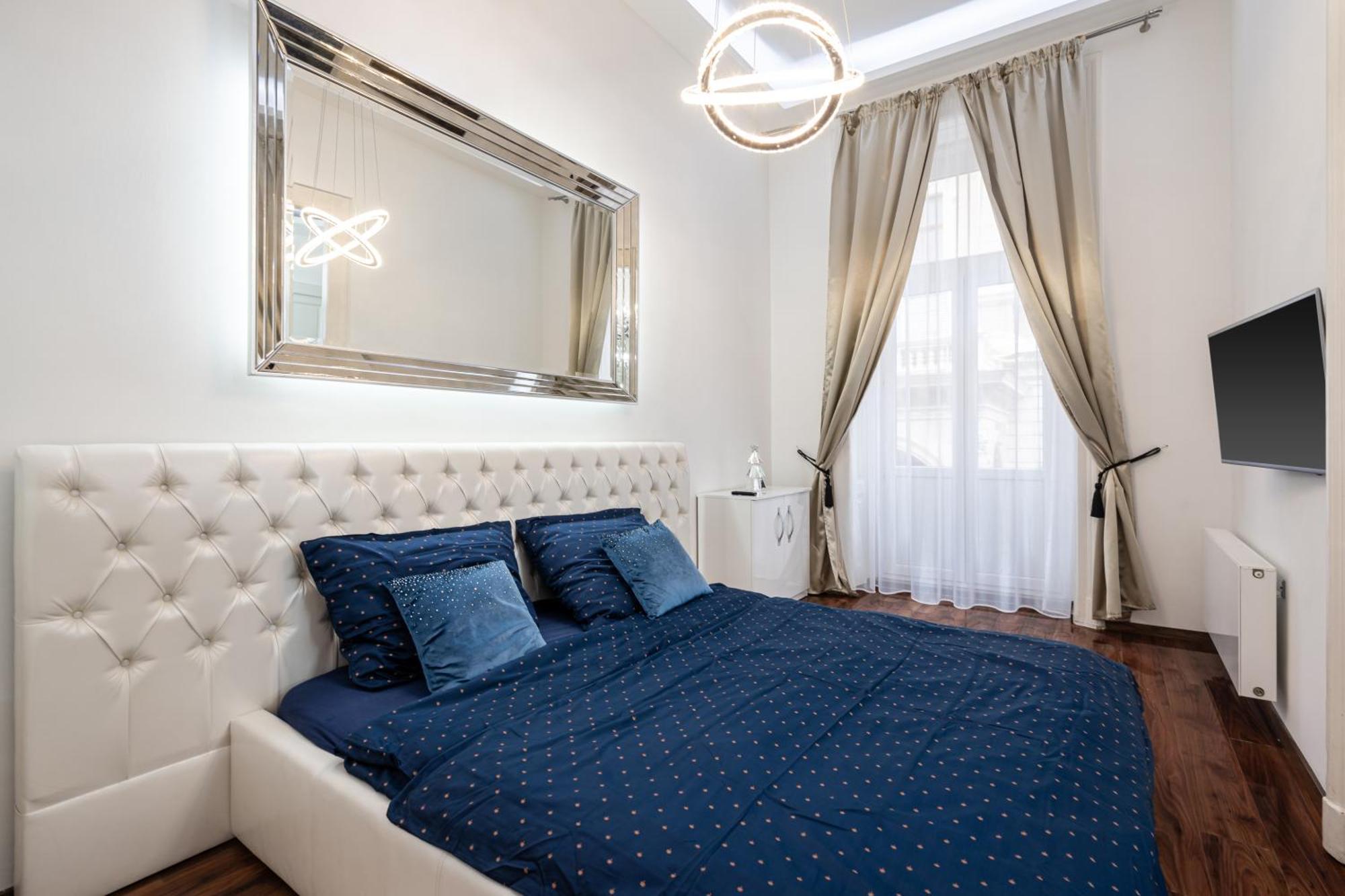 Opera Balkony Luxury Apartment With Free Parking Budapest Exterior photo